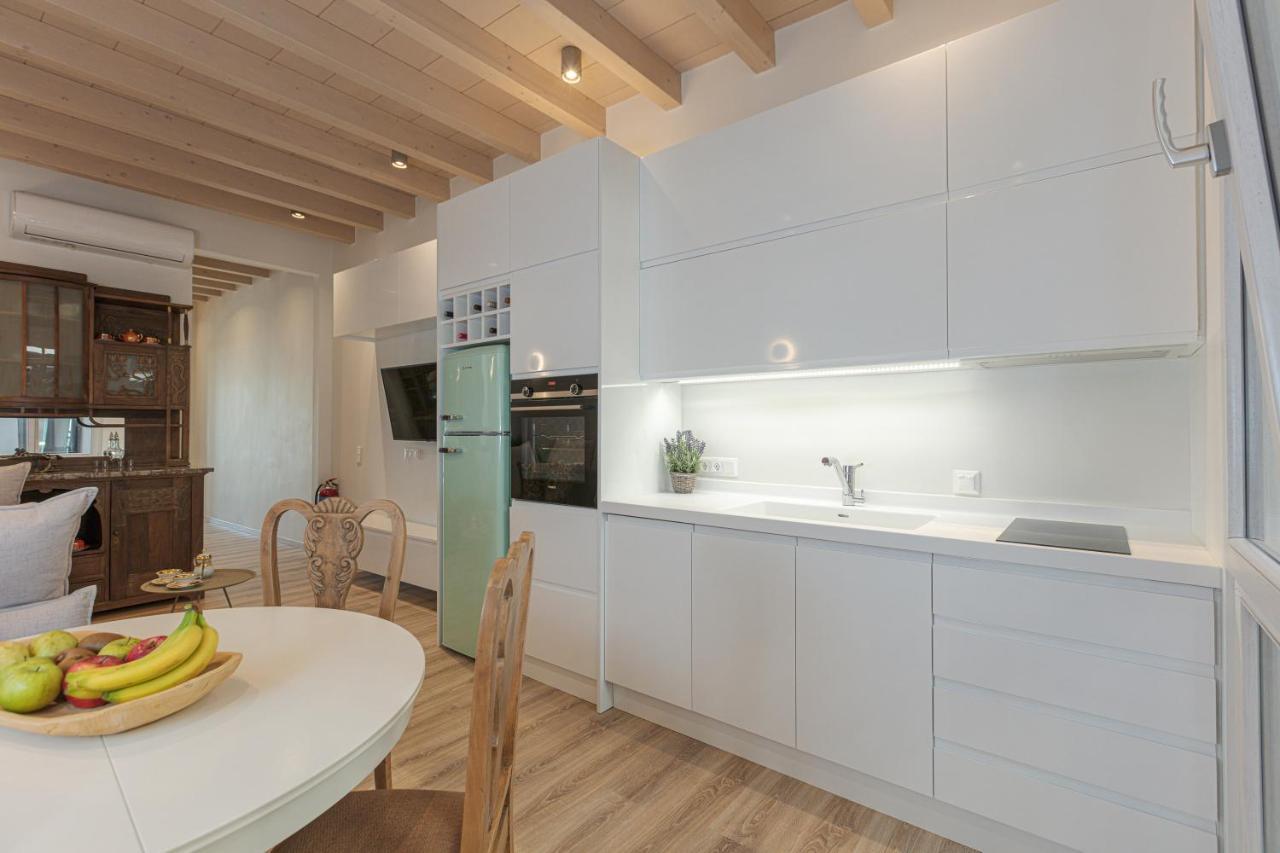 V77 Seafront Appartamento